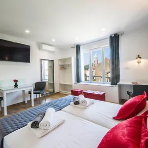 Luxury Apartment